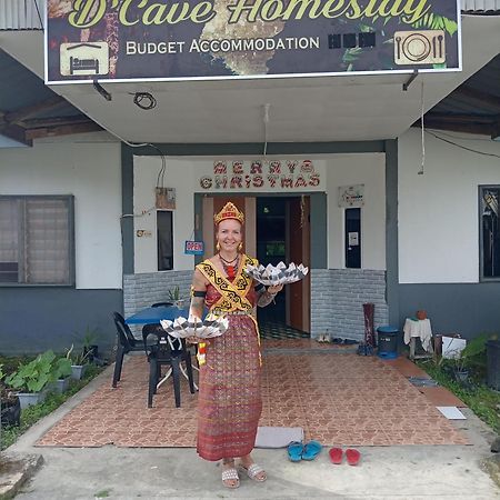Mulu D Cave Homestay Екстериор снимка